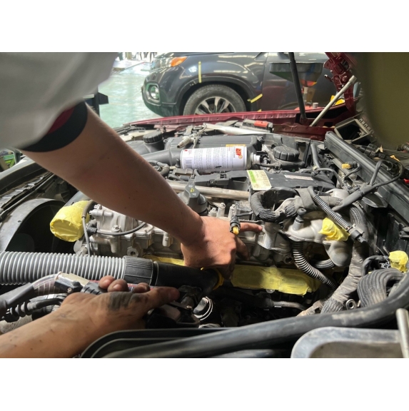 Vệ sinh họng nạp chuyên sâu cho mercedes C200