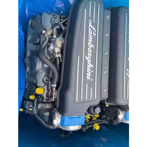 Động cơ lamborghini LP560 mới