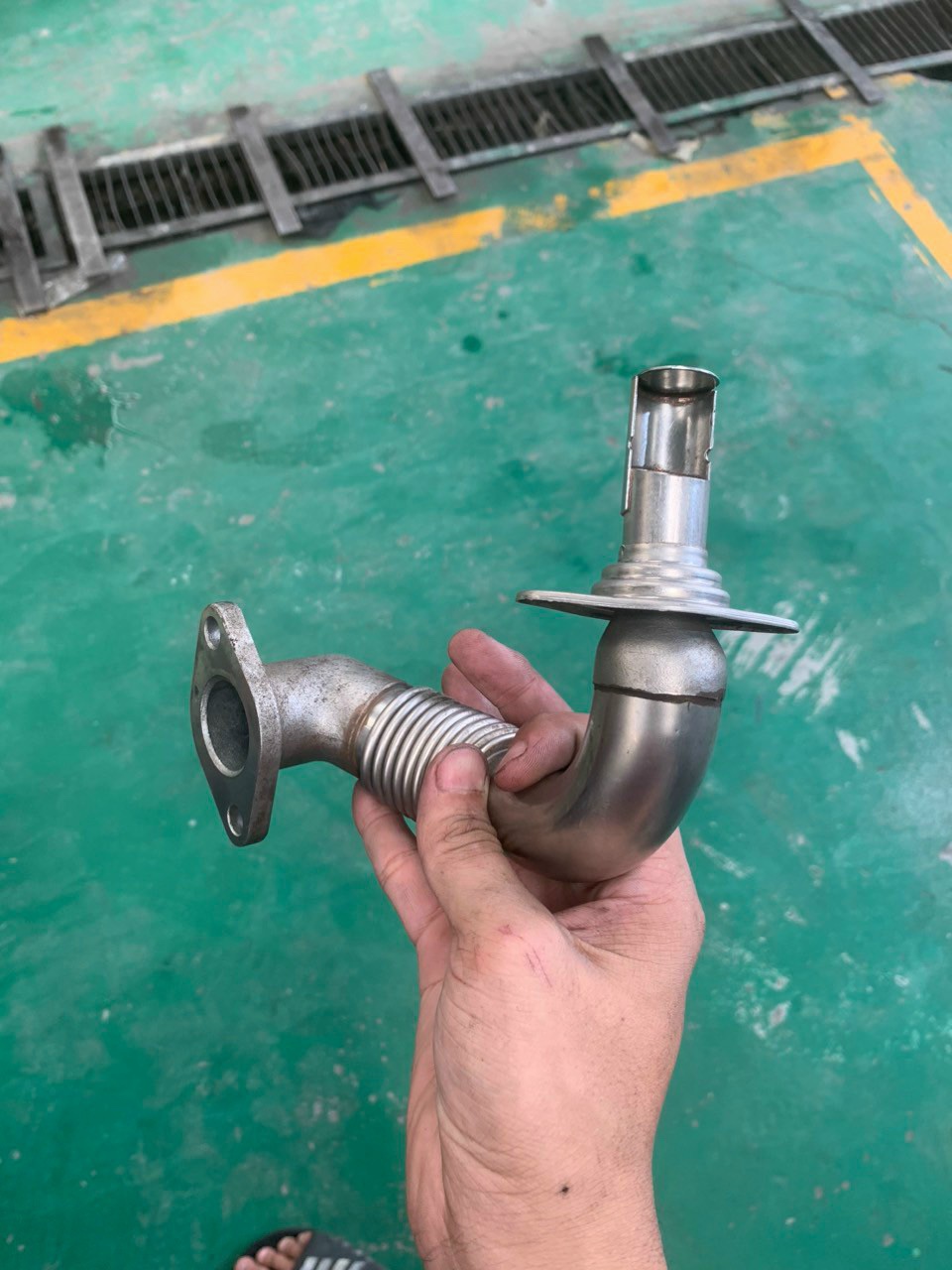 vệ sinh carbon họng nạp cho Sedona