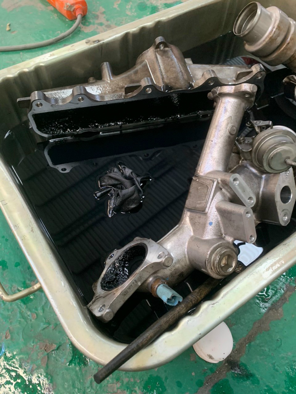 vệ sinh carbon chuyên sâu cho xe Porter